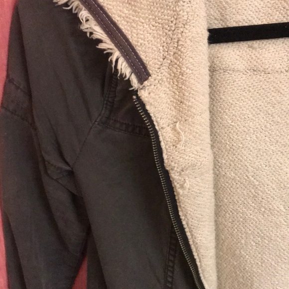 FREE PEOPLE JACKET - Picture 2 of 4